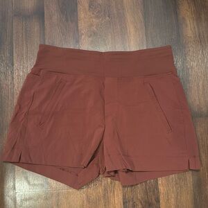 Athleta Shorts - Size 6 - NWOT